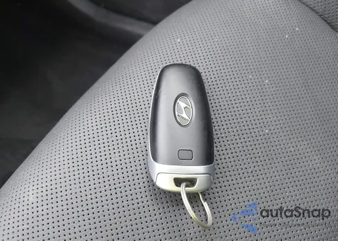 2024 Hyundai Santa Cruz Limited z USA, uszkodzony, nr VIN 5NTJEDDF1RH110908